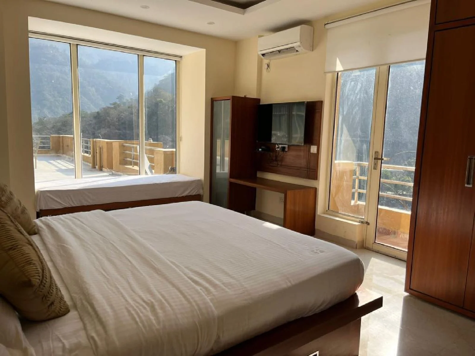 Aloha on the Ganges — 2BHK (Unit 203) Suite Interior