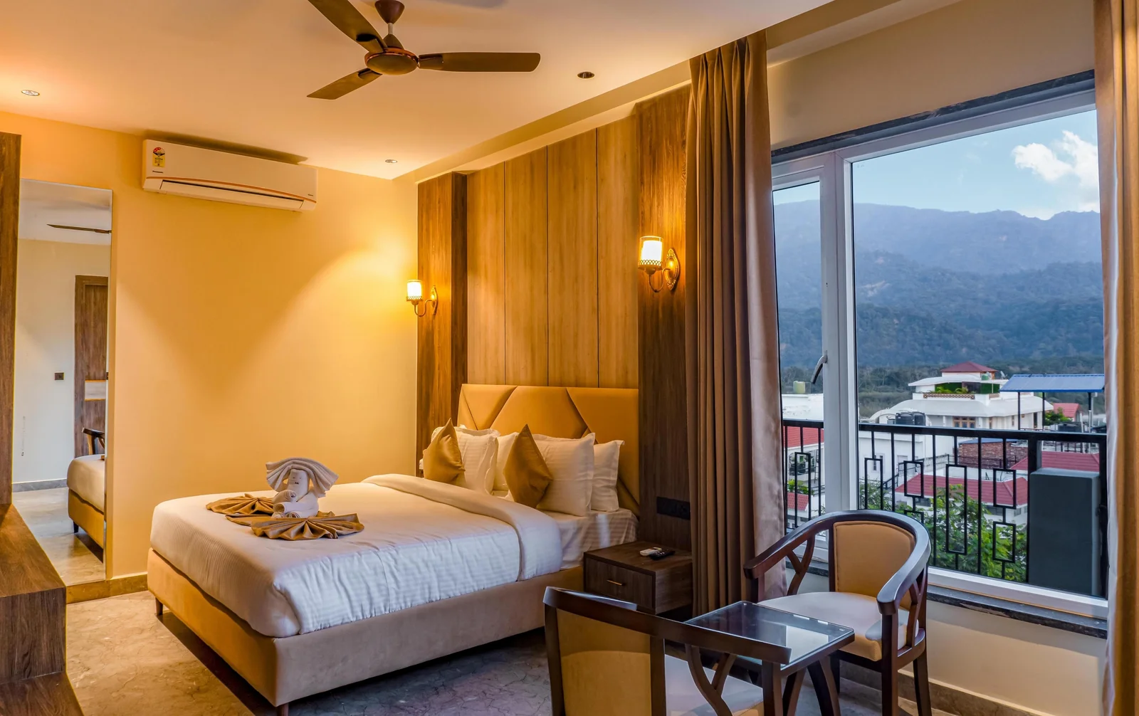 Almost Heaven Ganga Triveni House Suite Interior