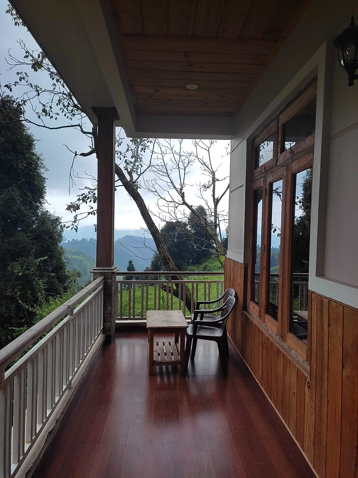 Mohana House Home Stay, Chakrata Suite Interior