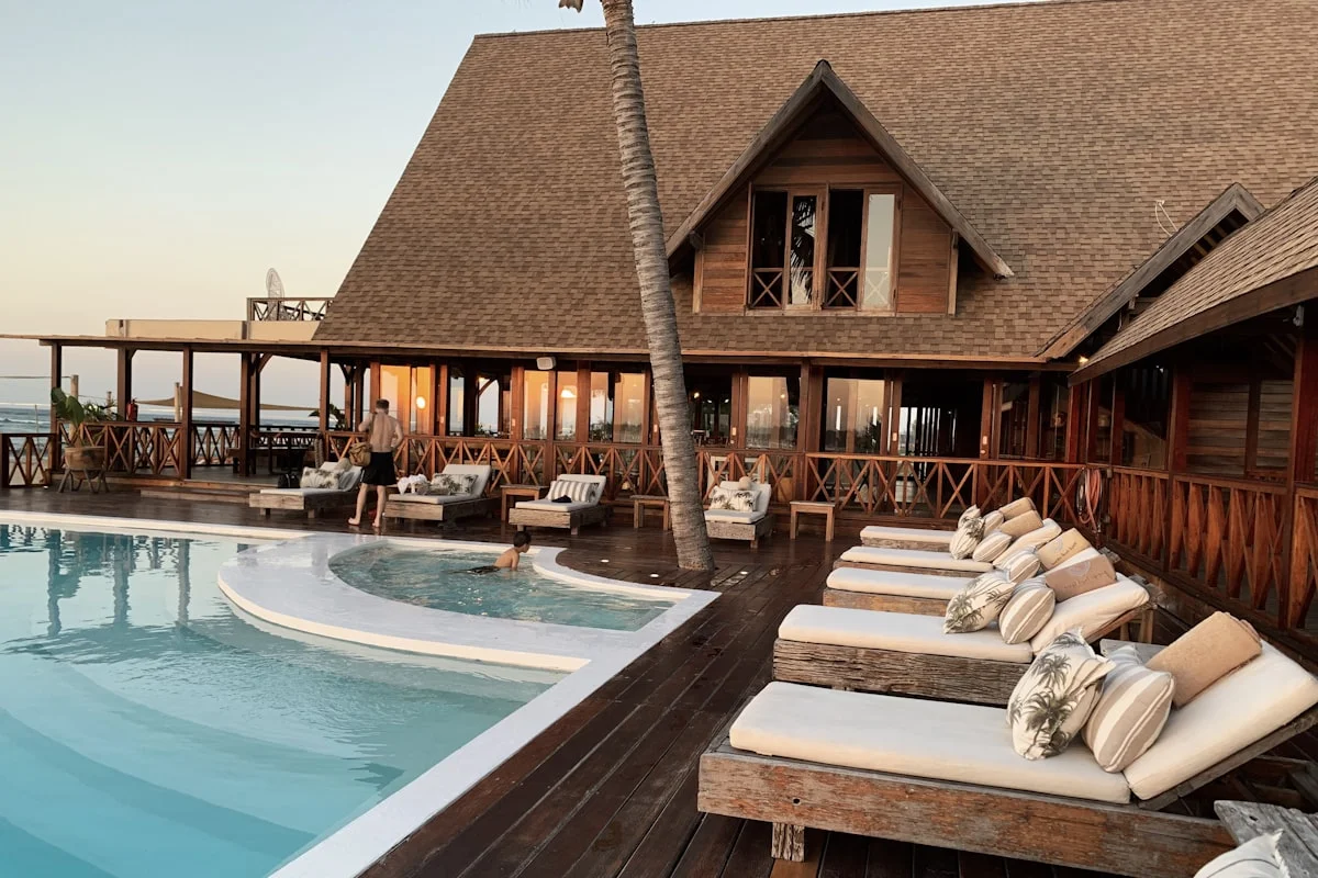 Riverside Resort, Maletha