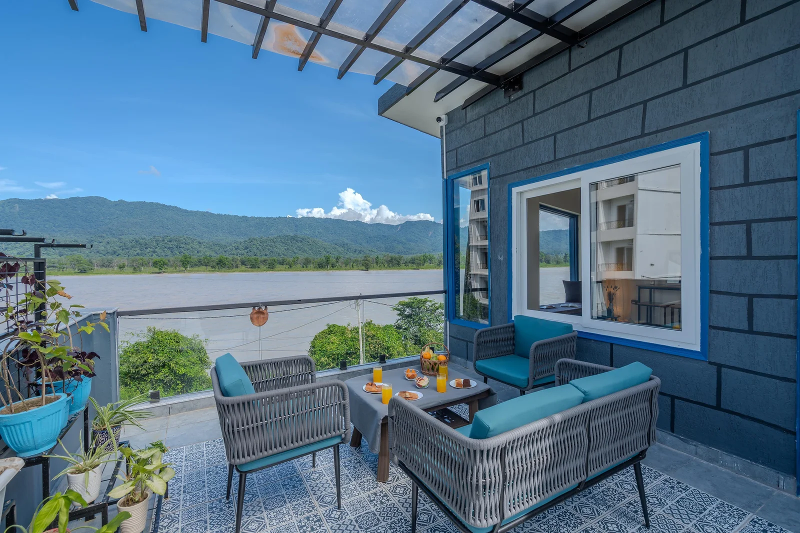 SaffronStays Varenya Villa, Rishikesh Suite Interior