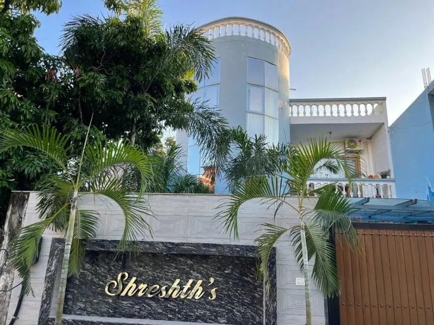 Shreshth Home Stay Haridwar Dining