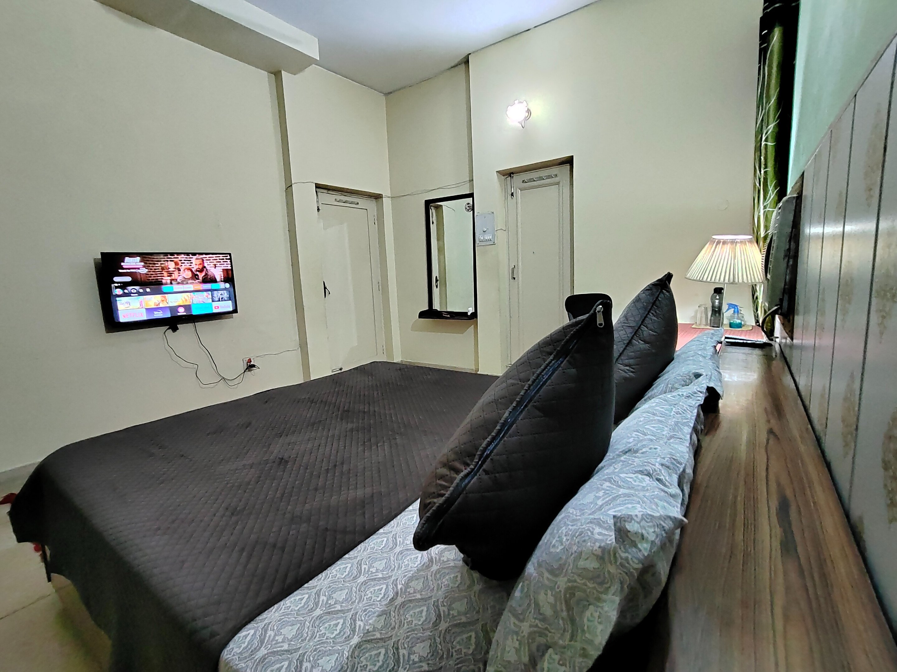 UVs Homestay Haridwar Dining